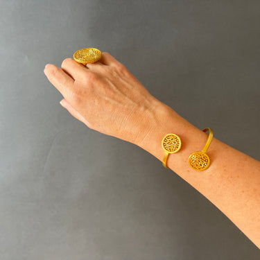 Bangle Upsala Dorado Círculo Doble Dorado
